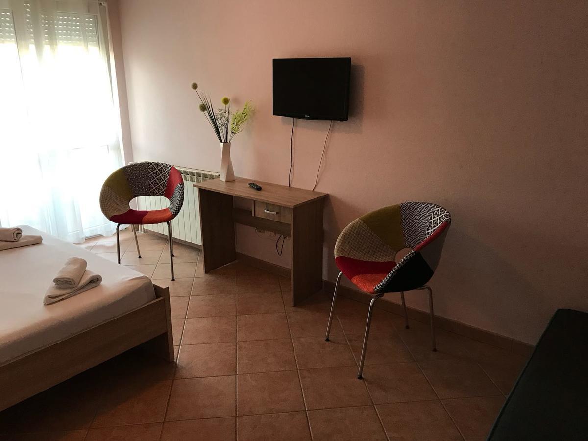 Guest House Ivo Stobreč Esterno foto